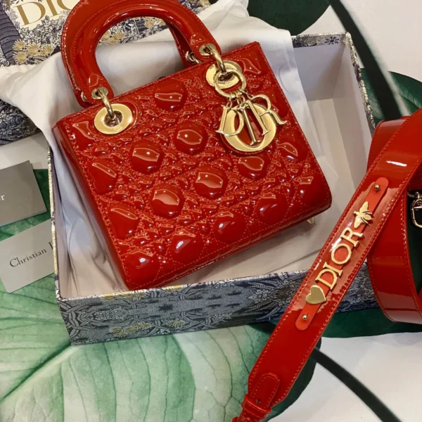 ABCDior Calf Patent Leather Rattan Tote Size: 20 x 16.5 x 8cm
