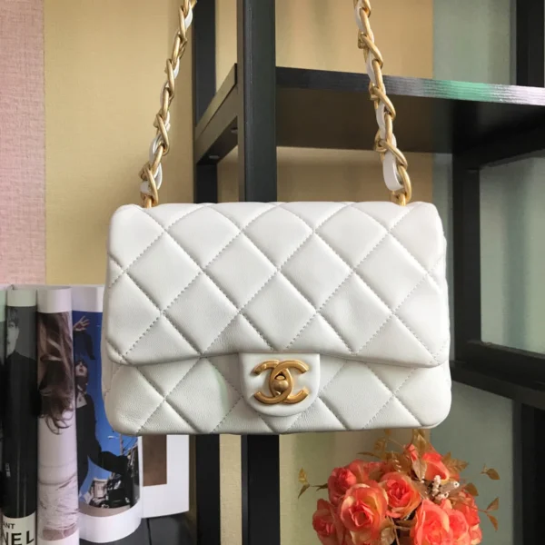 Chane Model: 2931# Size: 22X6X15cm
