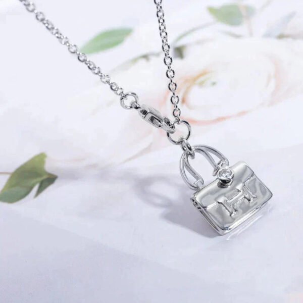 [ELANLUXE]AMULETTE PEDANT SILVER NECKLACE