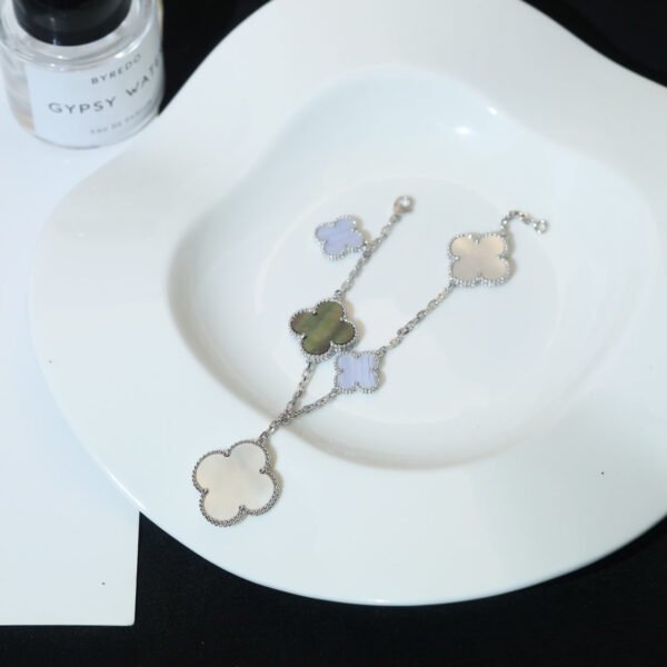 [ELANLUXE]CLOVER BRACELET 5 MOTIFS MOP CHALCEDONY SILVER