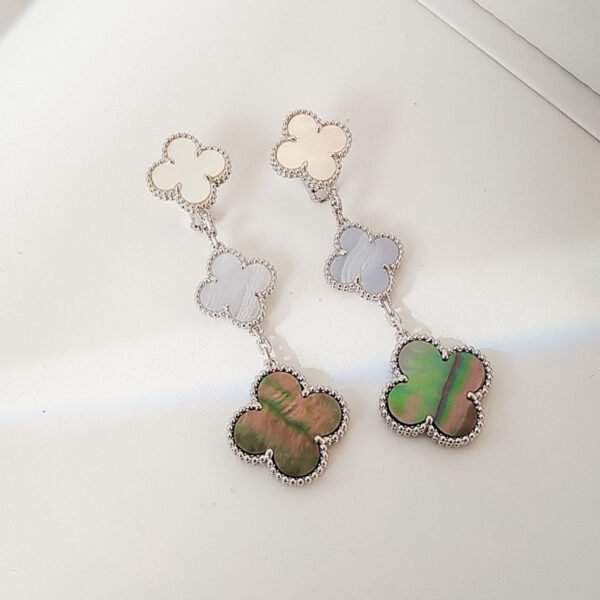 [ELANLUXE]CLOVER 3 MOTIFS CHALCEDONY DARK MOP SILVER EARRINGS