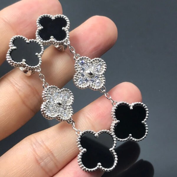 [ELANLUXE]CLOVER 3 MOTIF DIAMOND ONYX SILVER EARRINGS