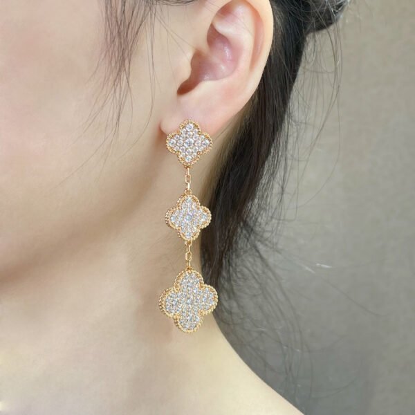 [ELANLUXE]CLOVER 3 MOTIFS DIAMOND PAVED ROSE GOLD EARRINGS
