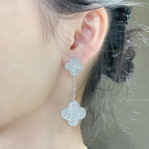 [ELANLUXE]CLOVER 2 MOTIFS DIAMOND PAVED SILVER EARRINGS