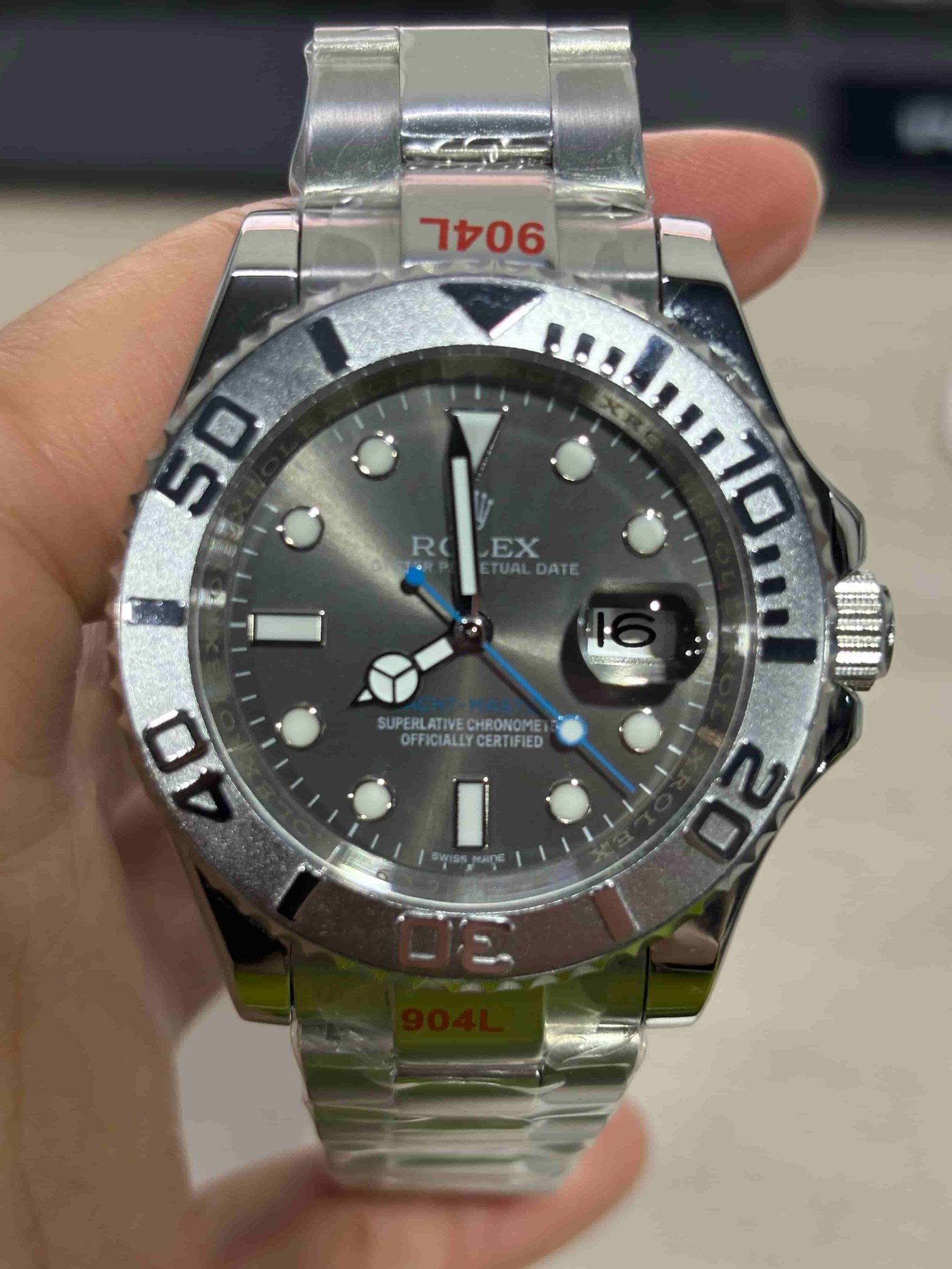 366fc28f7b72084b412944e297246084 Automatic Watch for Men 40mm R29