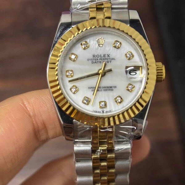 Automatic Watch for Women 31mm R90