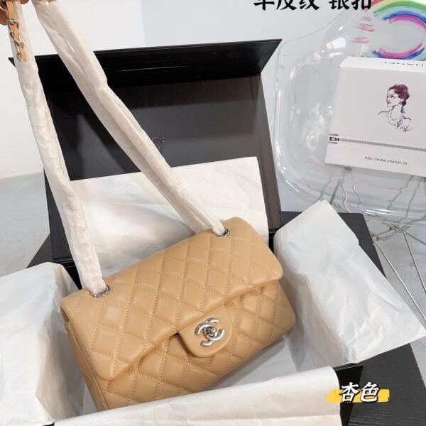 Chanel Cf