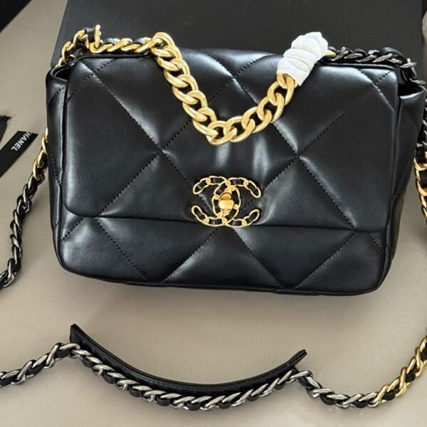 Chanel 19bag