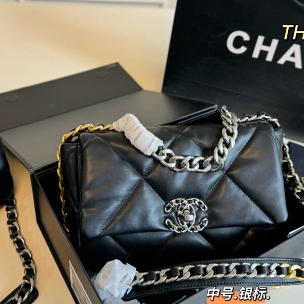 Chanel 19bag