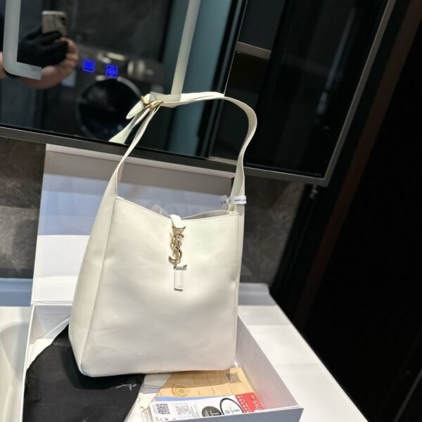 YSL LE 5 A 7