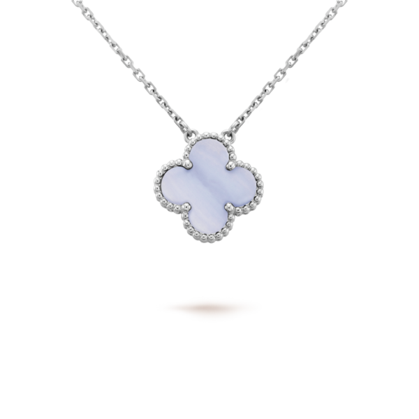 [ELANLUXE]CLOVER 15MM BLUE CHALCEDONY NECKLACE SILVER