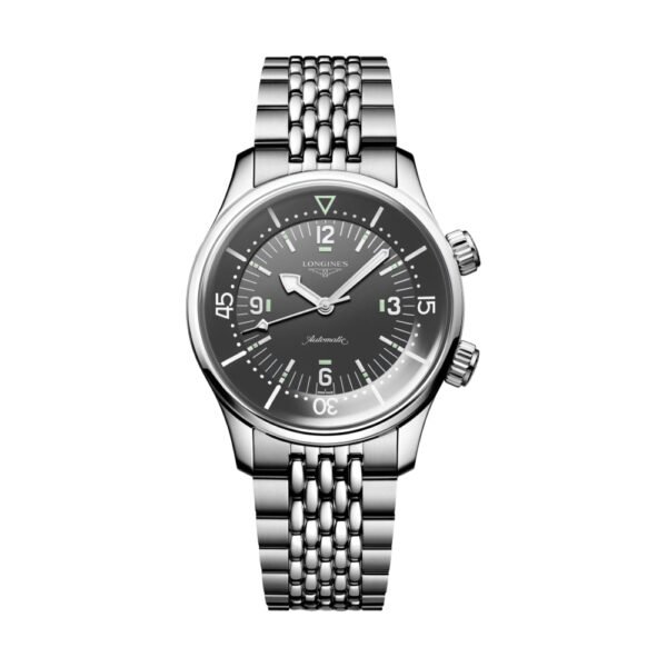 Legend Diver 39mm - Anthracite on Bracelet
