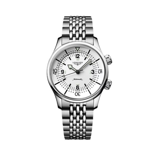 Legend Diver 39mm - White on Bracelet