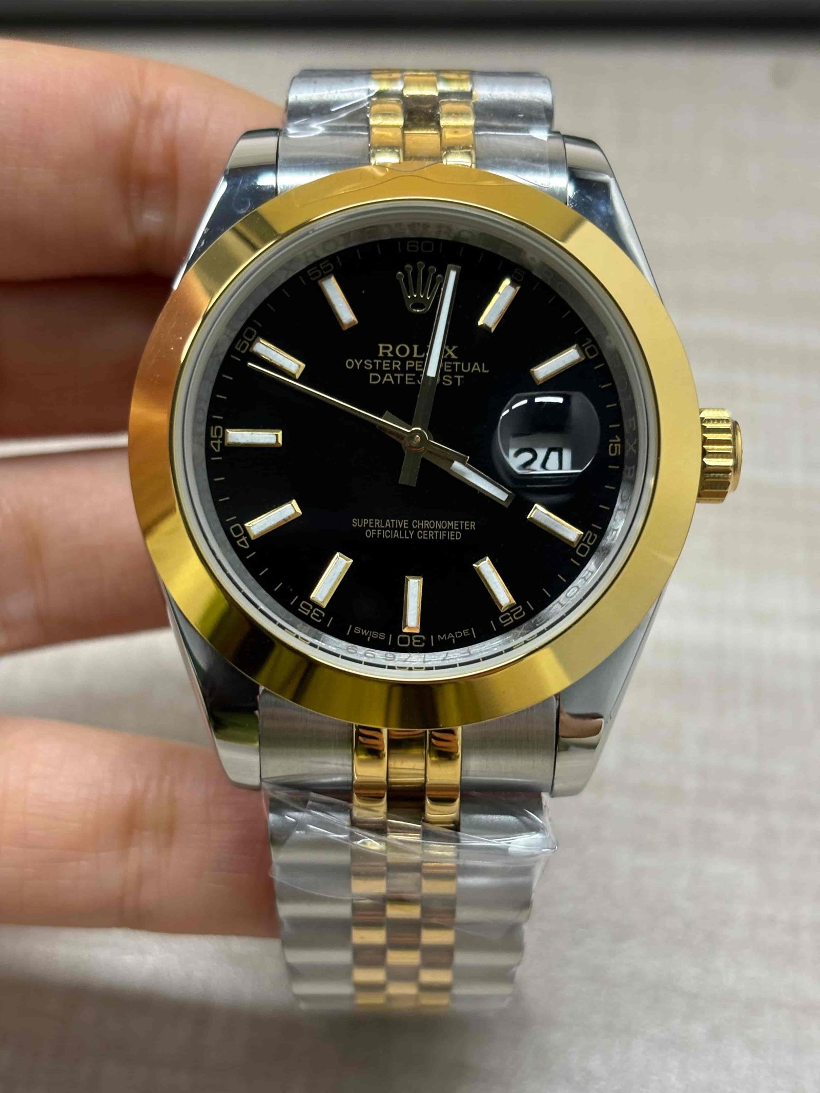 fc9718968eefe7d99fa0a1e94829af9c Automatic Watch for Men 40mm R40