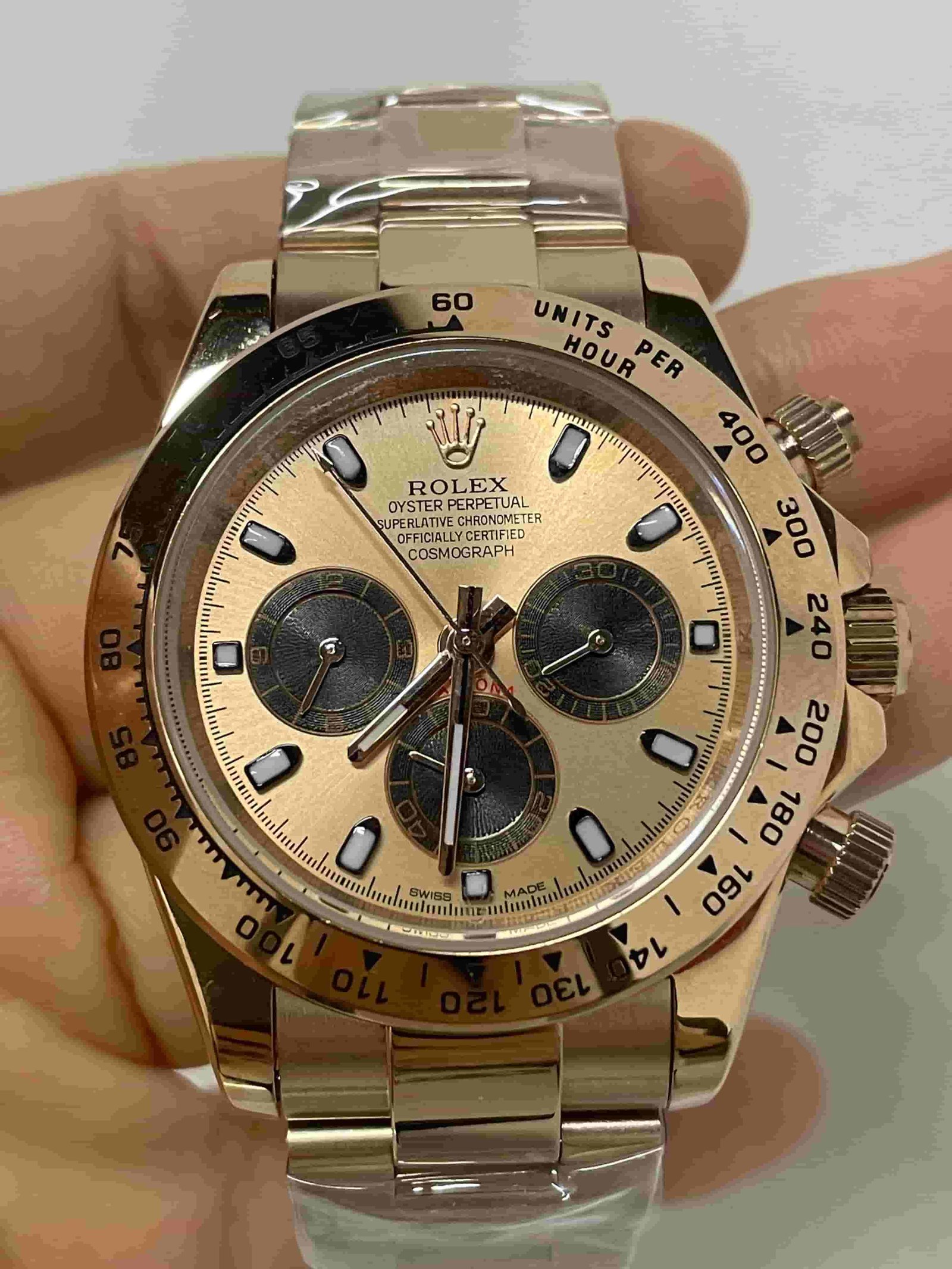 feedb9dfa6fcc5a4f9932c7c8cad0d51 Automatic Watch for Men 40mm R109