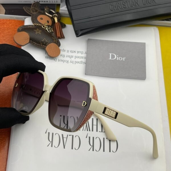 MONTAIGNE SUNGLASS CD4291 IN ACETATE