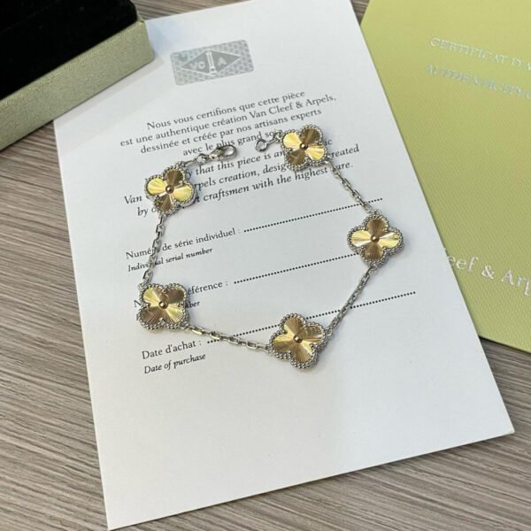 [ELANLUXE]CLOVER  5 MOTIFS  CHRISTMAS LIMITED EDITION BRACELET