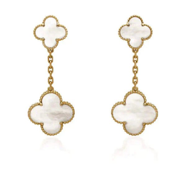 [ELANLUXE]CLOVER 2 MOTIF WHITE MOP EARRINGS